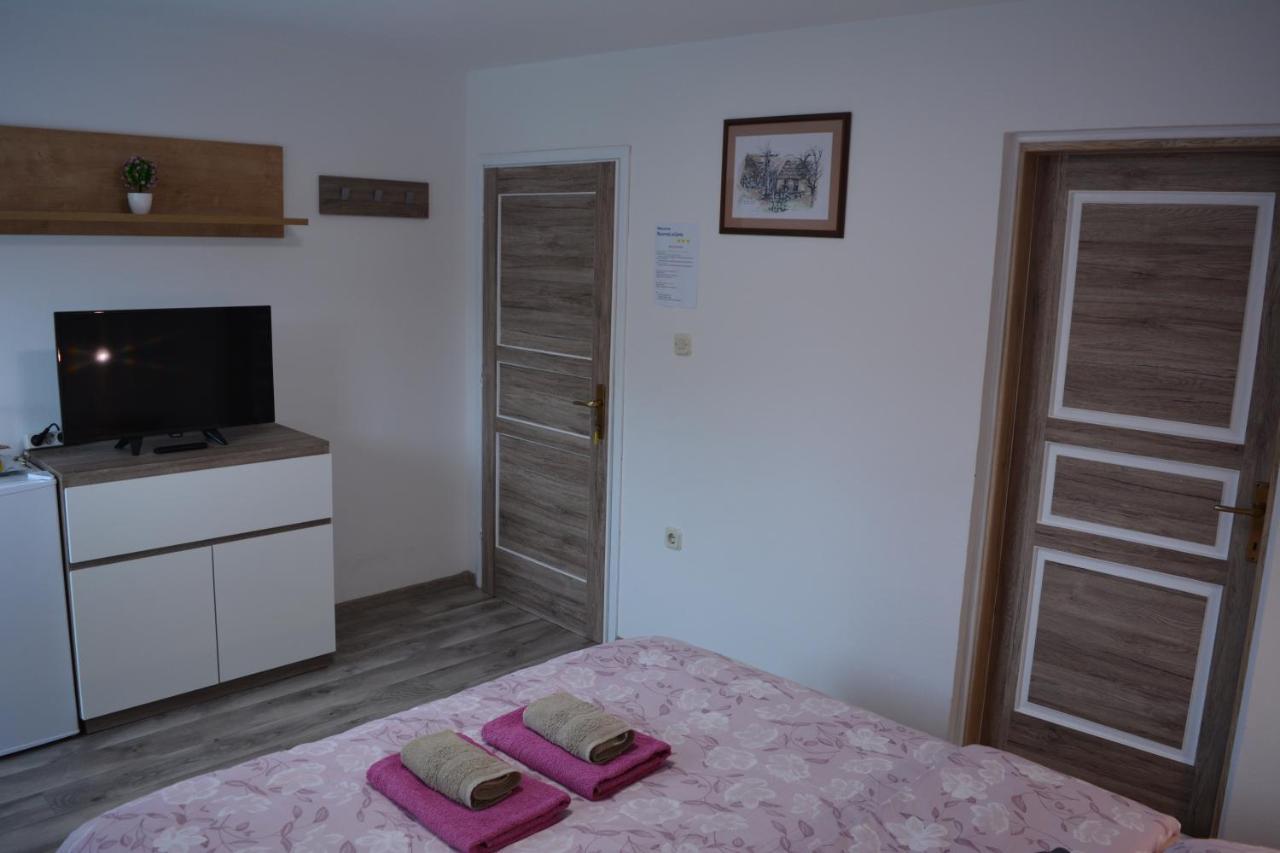 Rooms Lucijana Jezerce Luaran gambar
